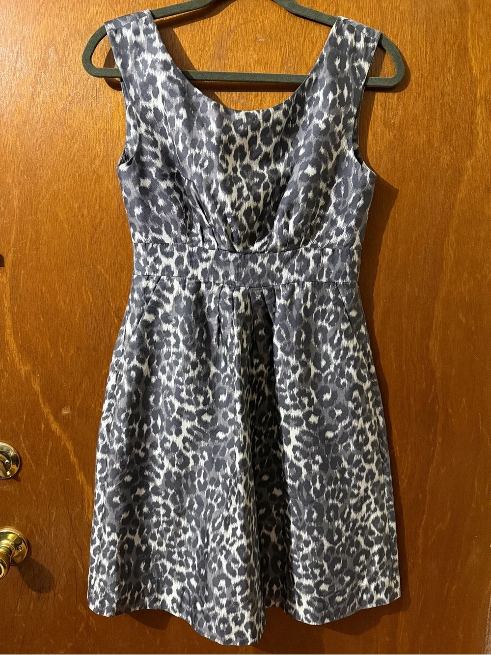 EUC Kate Spade Sleeveless Grey Leopard Print Fit & Flare Dress - Size 6